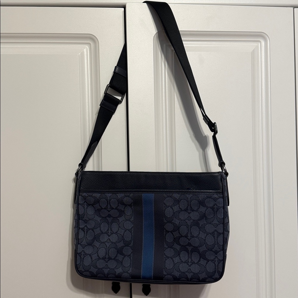 Coach Thompson Signature Jacquard Varsity Stripe Crossbody Messenger Bag - Picture 10 of 11